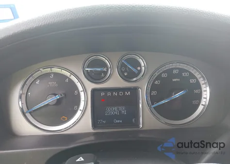 2012 Cadillac Escalade Standard z USA, uszkodzony, nr VIN 1GYS3AEF0CR130292